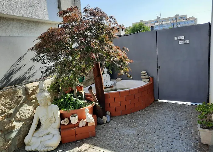 Budha Guest house 3*